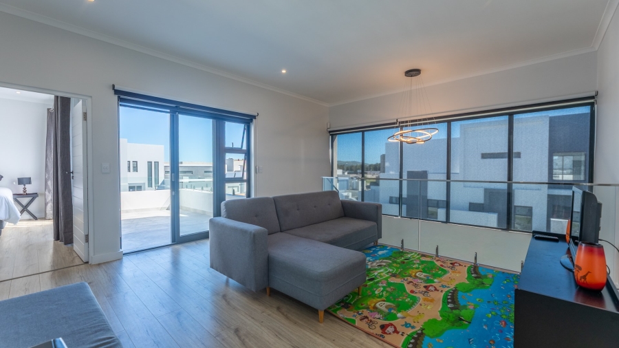 4 Bedroom Property for Sale in Sandown Western Cape